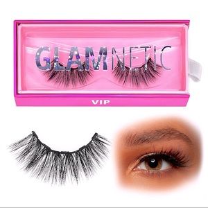 GLAMNETIC LASHES WITH EYELINER